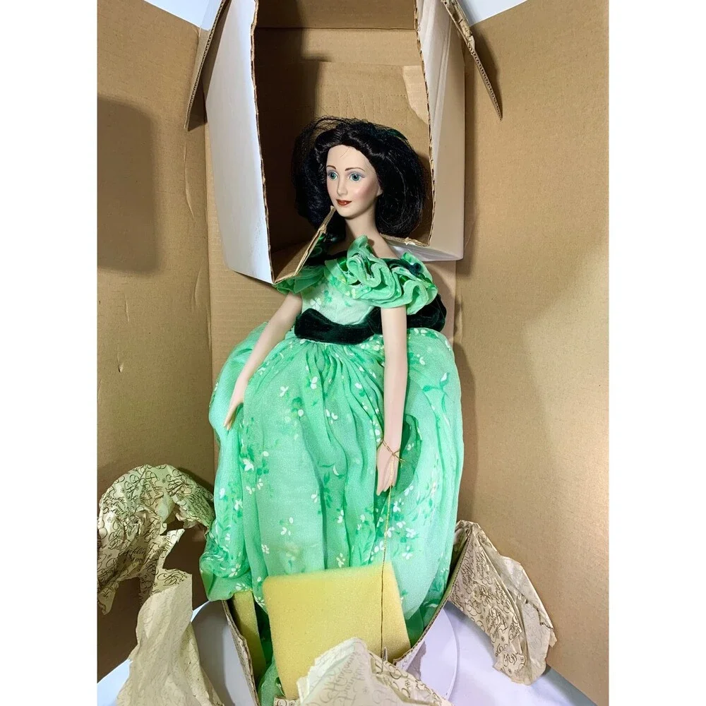 Scarlett O’Hara porcelain doll in Box Franklin Mint